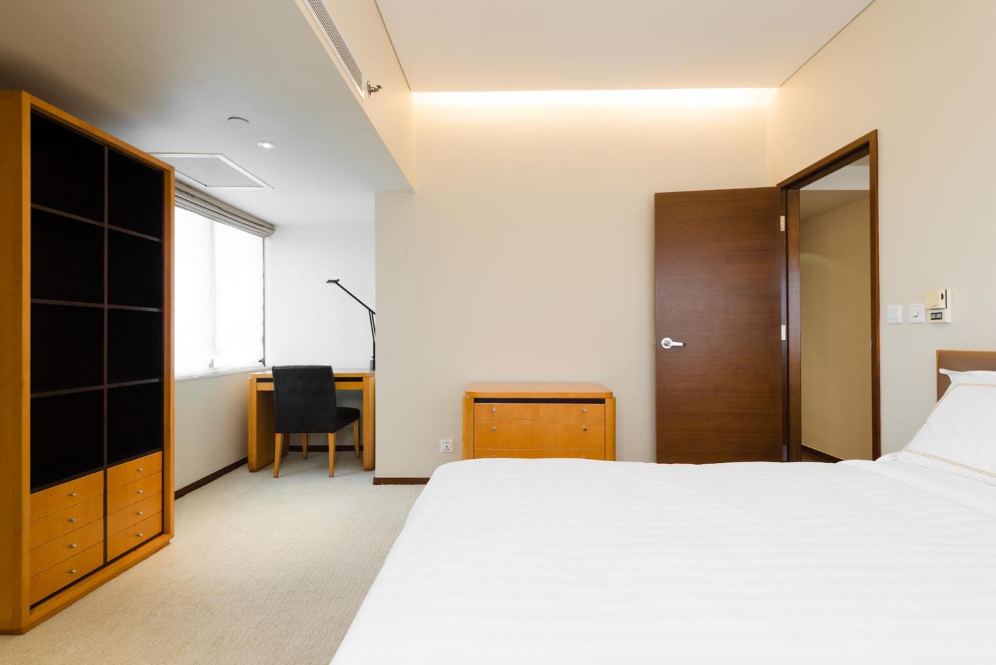 Shanghai Centre Serviced Apartment Luaran gambar