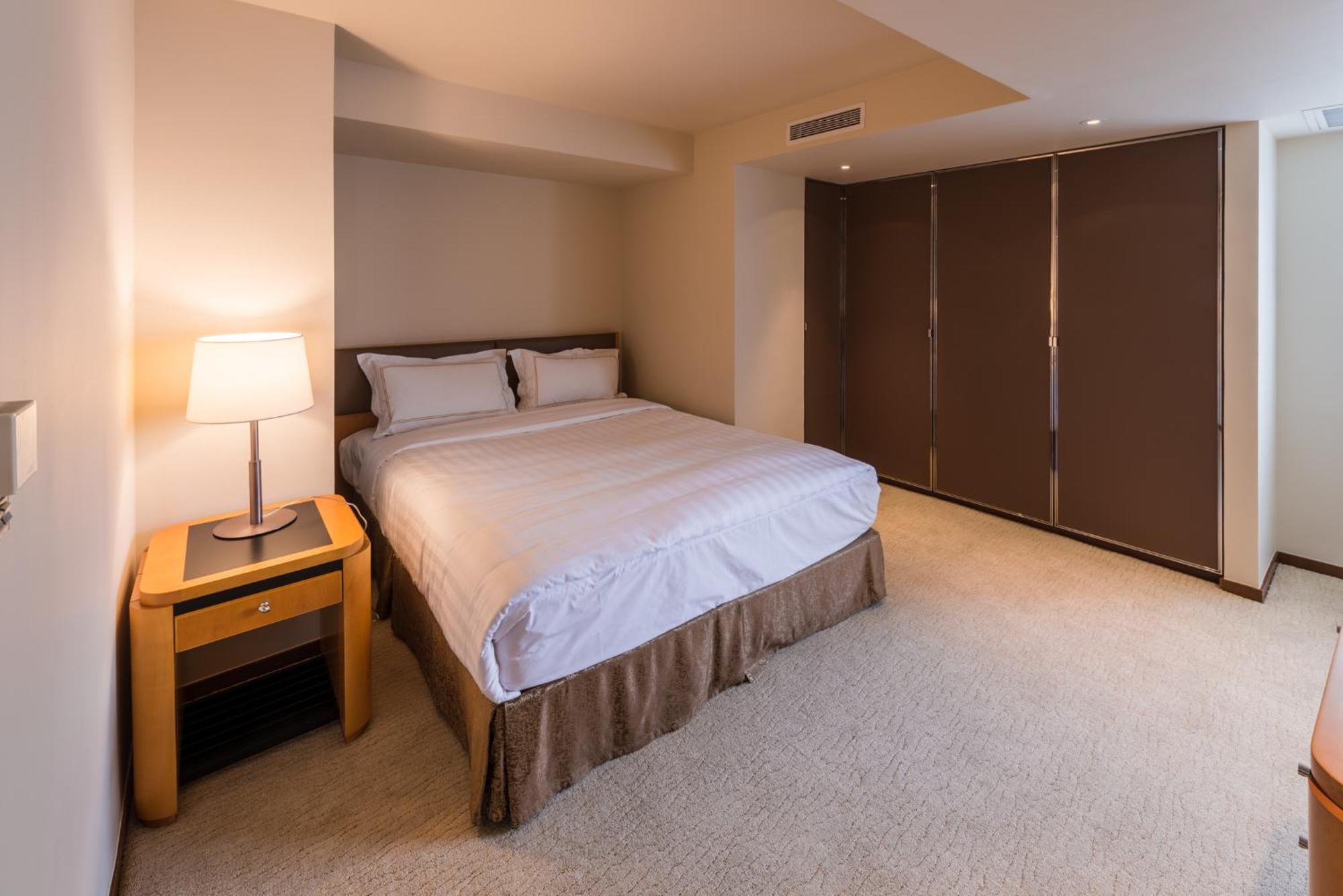 Shanghai Centre Serviced Apartment Luaran gambar